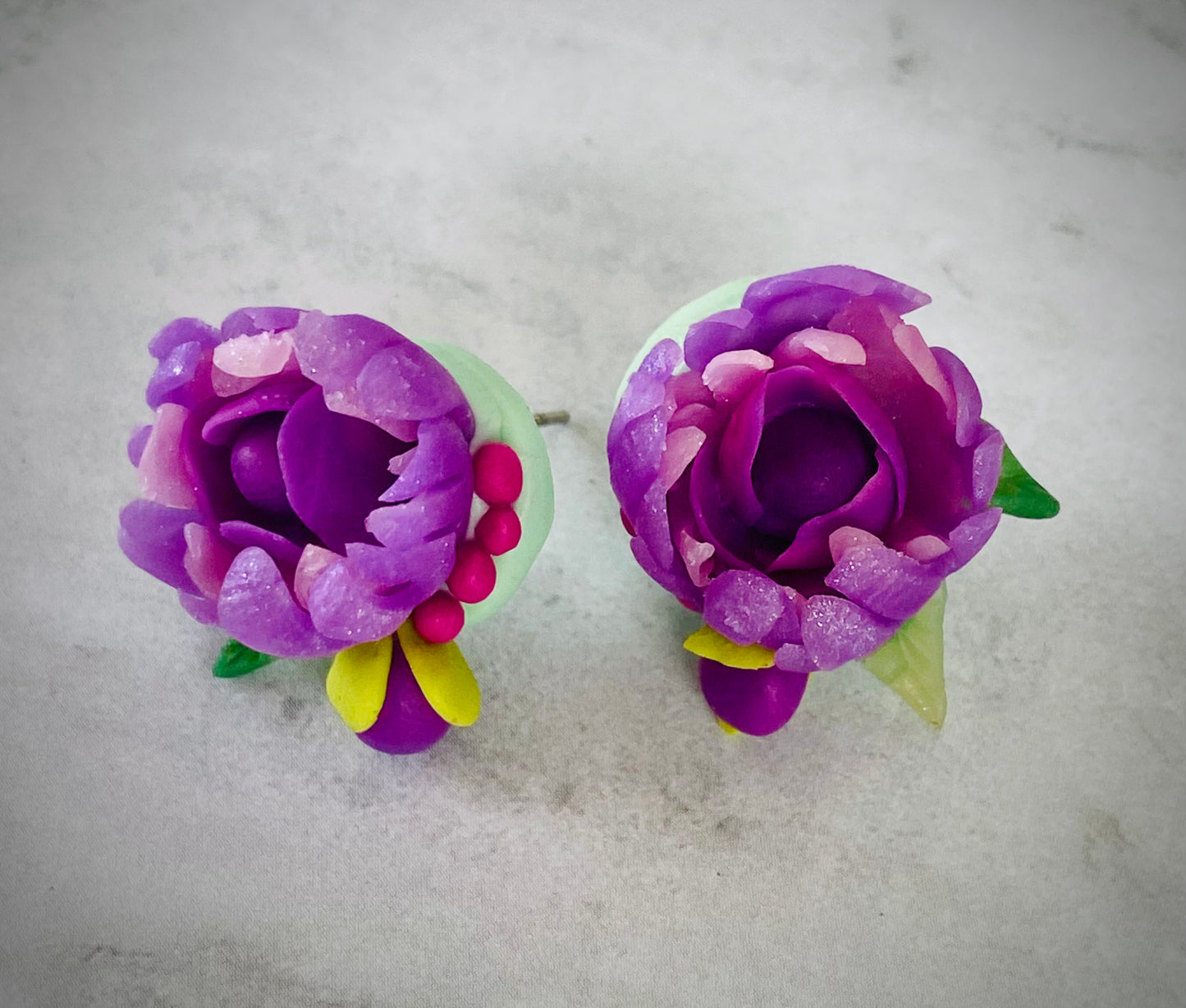 Peony Stud (blue violet)