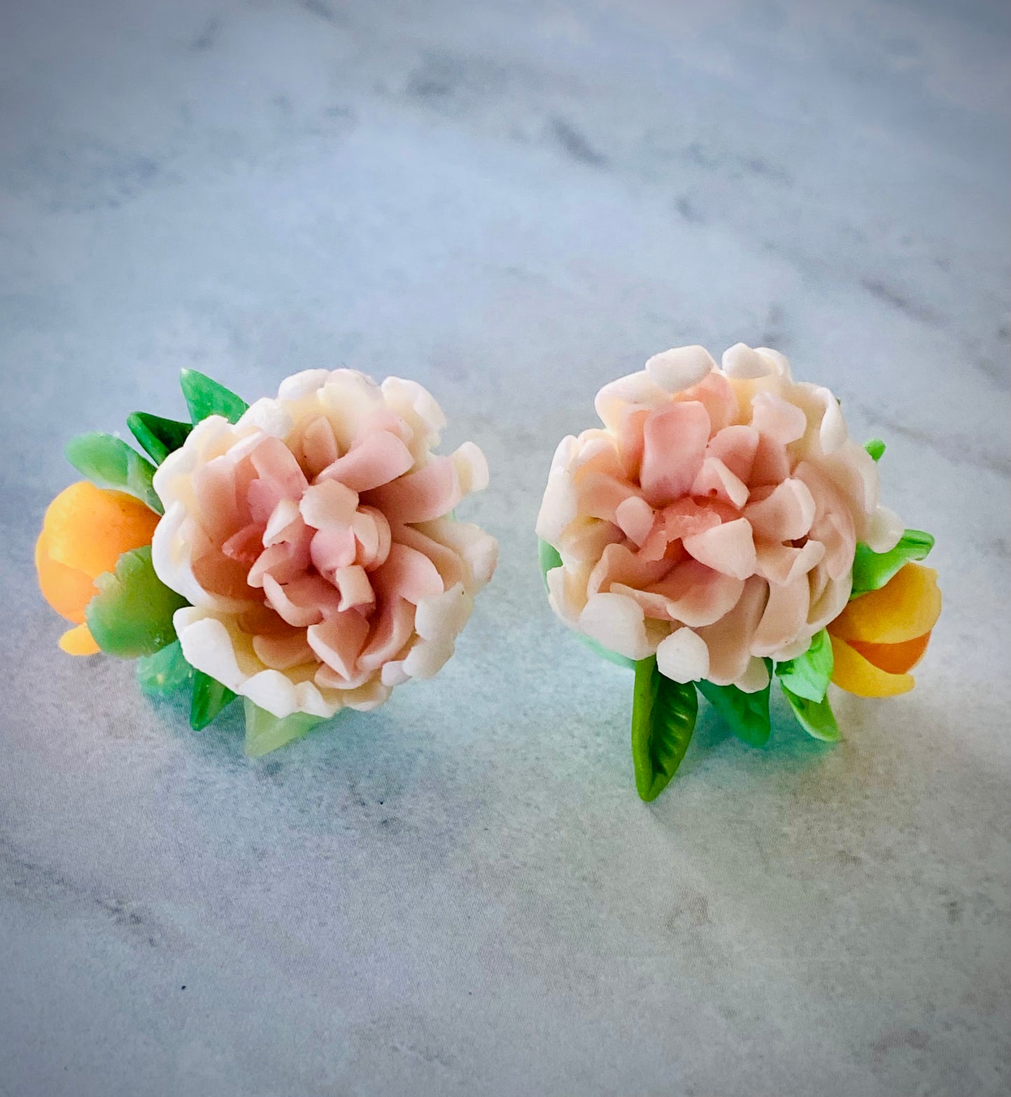 Peony Stud (ivory)